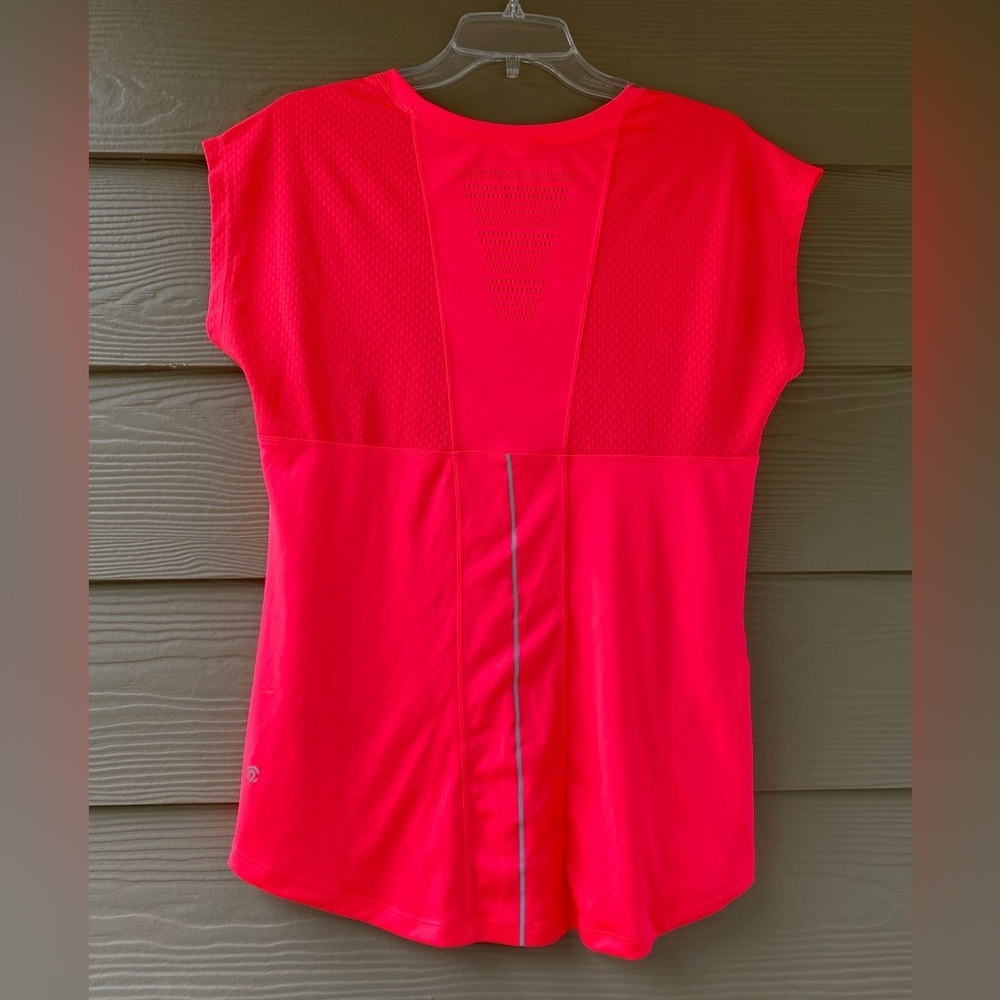 Champion - Picture 3 of 10